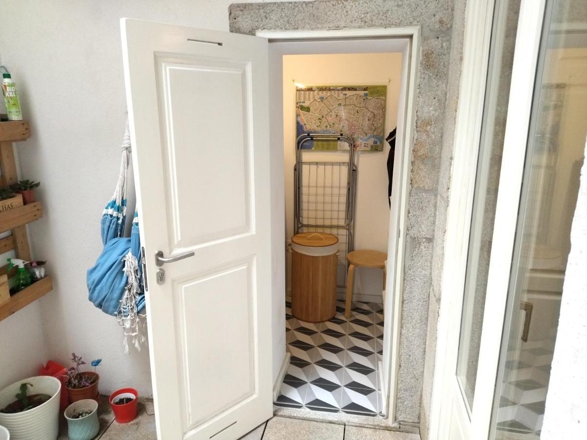 Santa Catarina Patio Apartment - With Washer Machine Porto Exterior photo